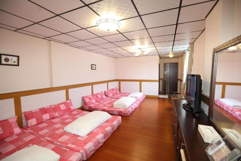 First Place B&B Hualien City Exterior foto