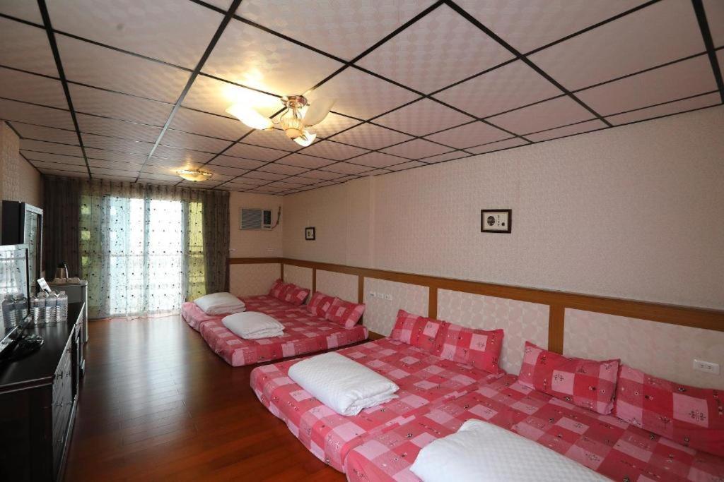 First Place B&B Hualien City Exterior foto