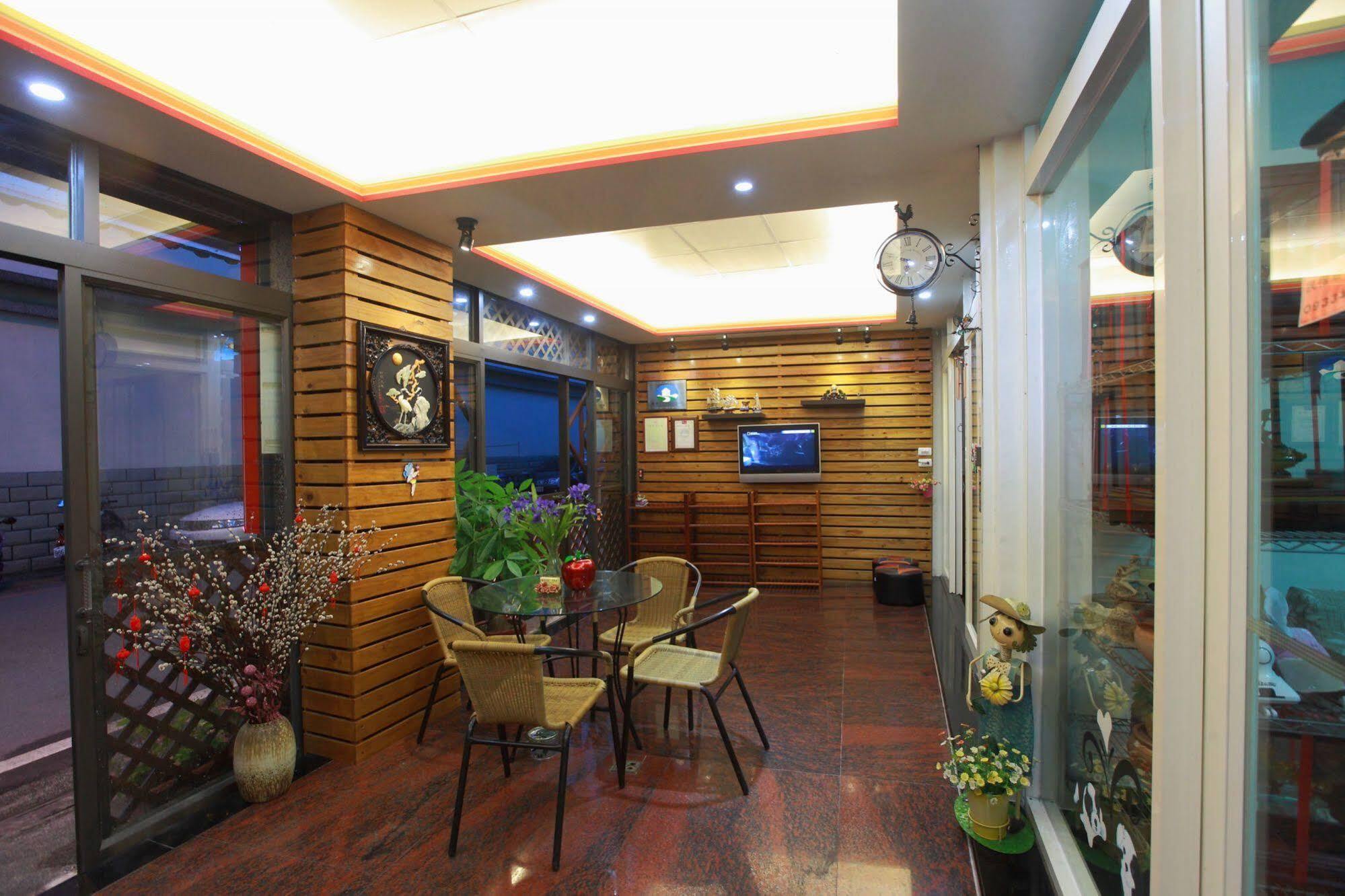 First Place B&B Hualien City Exterior foto