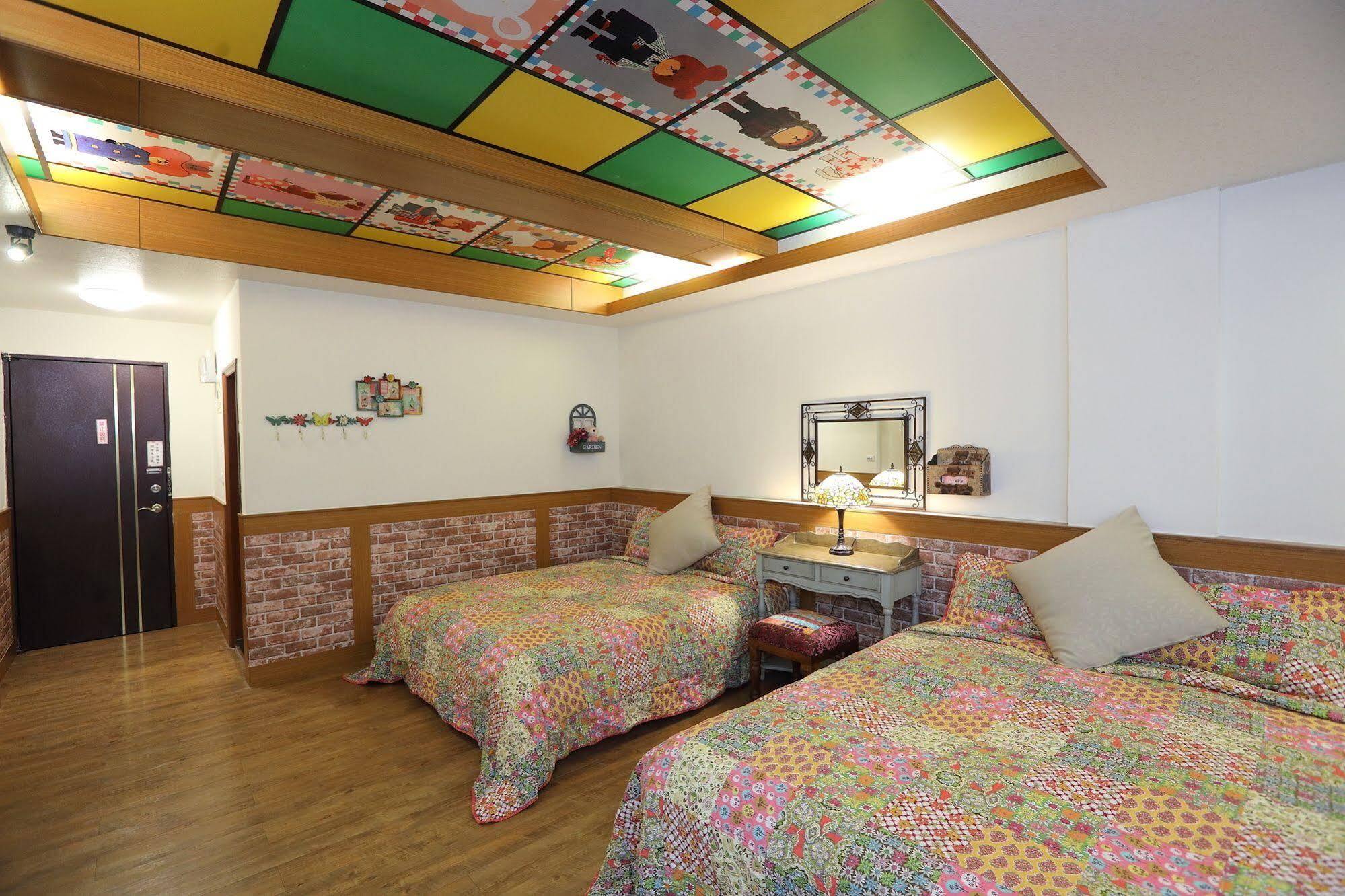 First Place B&B Hualien City Exterior foto