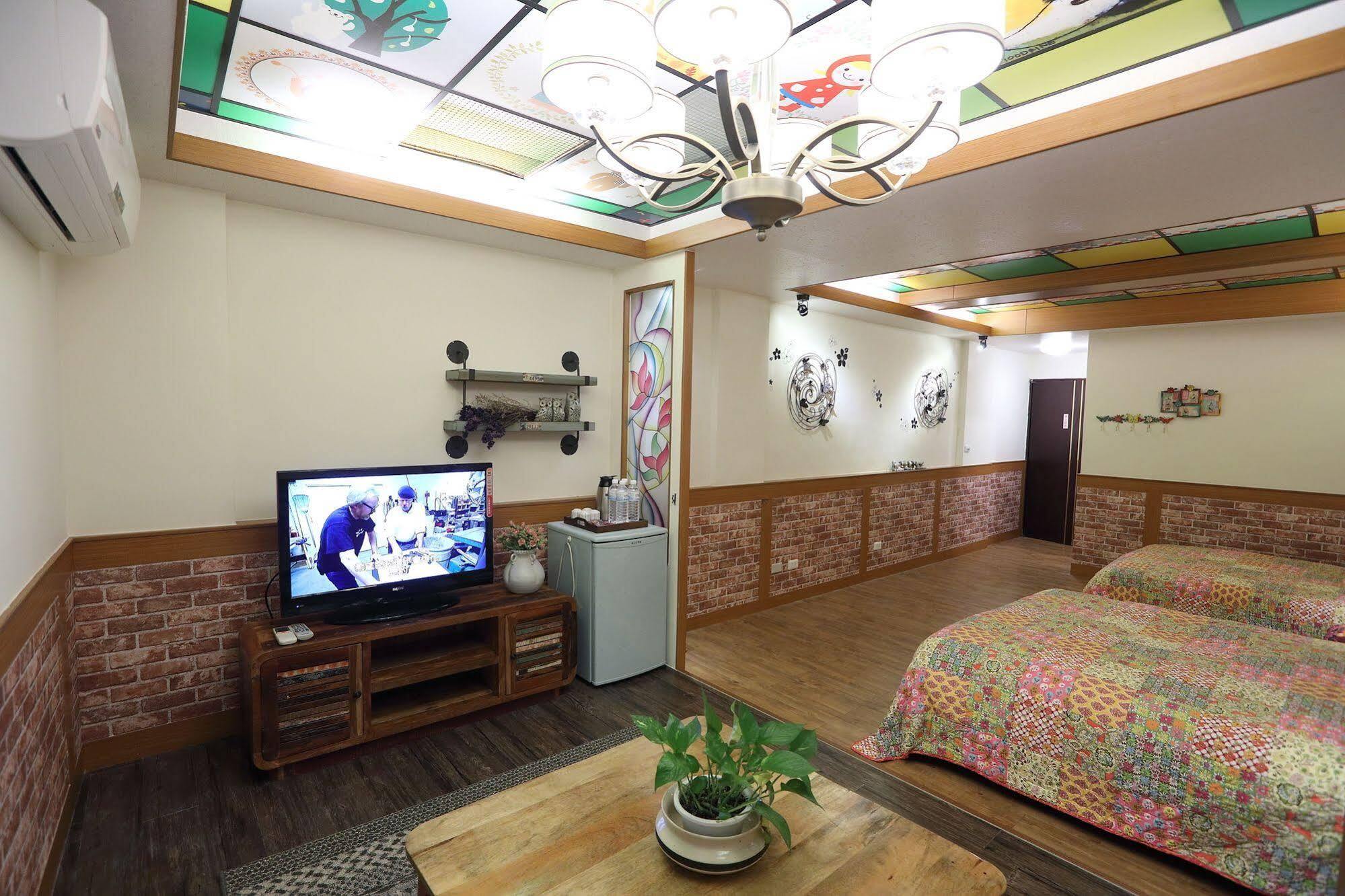 First Place B&B Hualien City Exterior foto