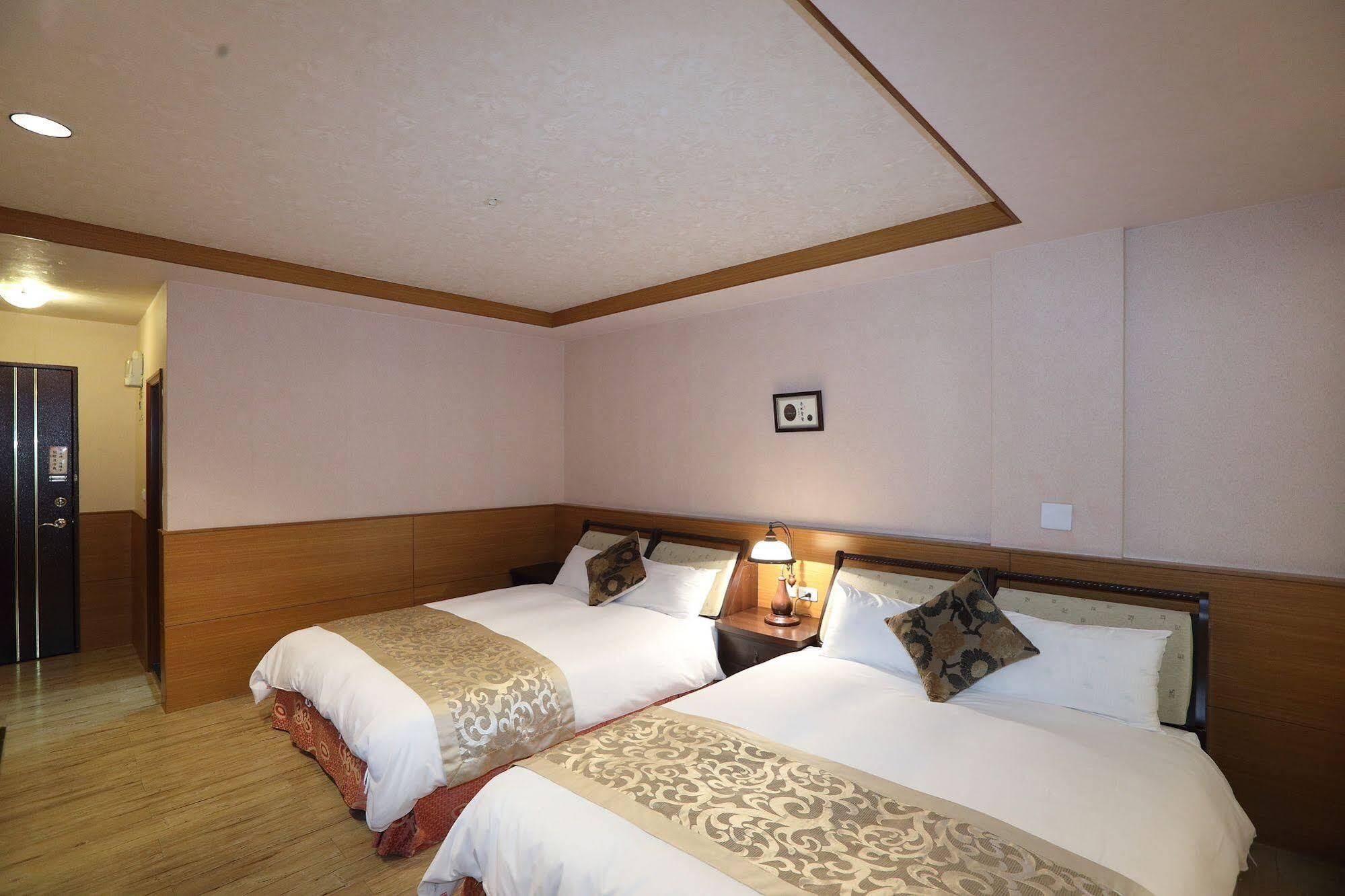 First Place B&B Hualien City Exterior foto