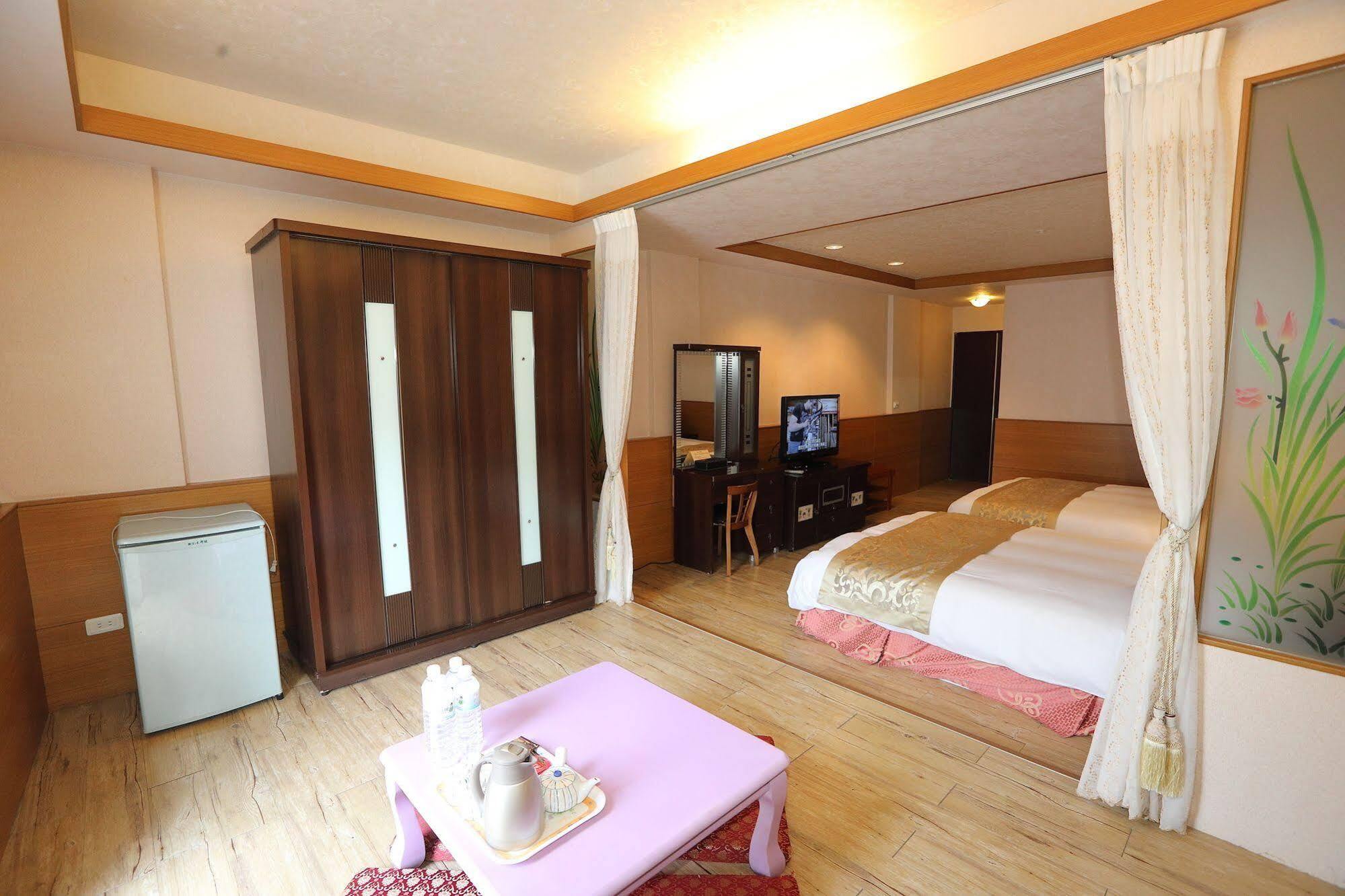 First Place B&B Hualien City Exterior foto