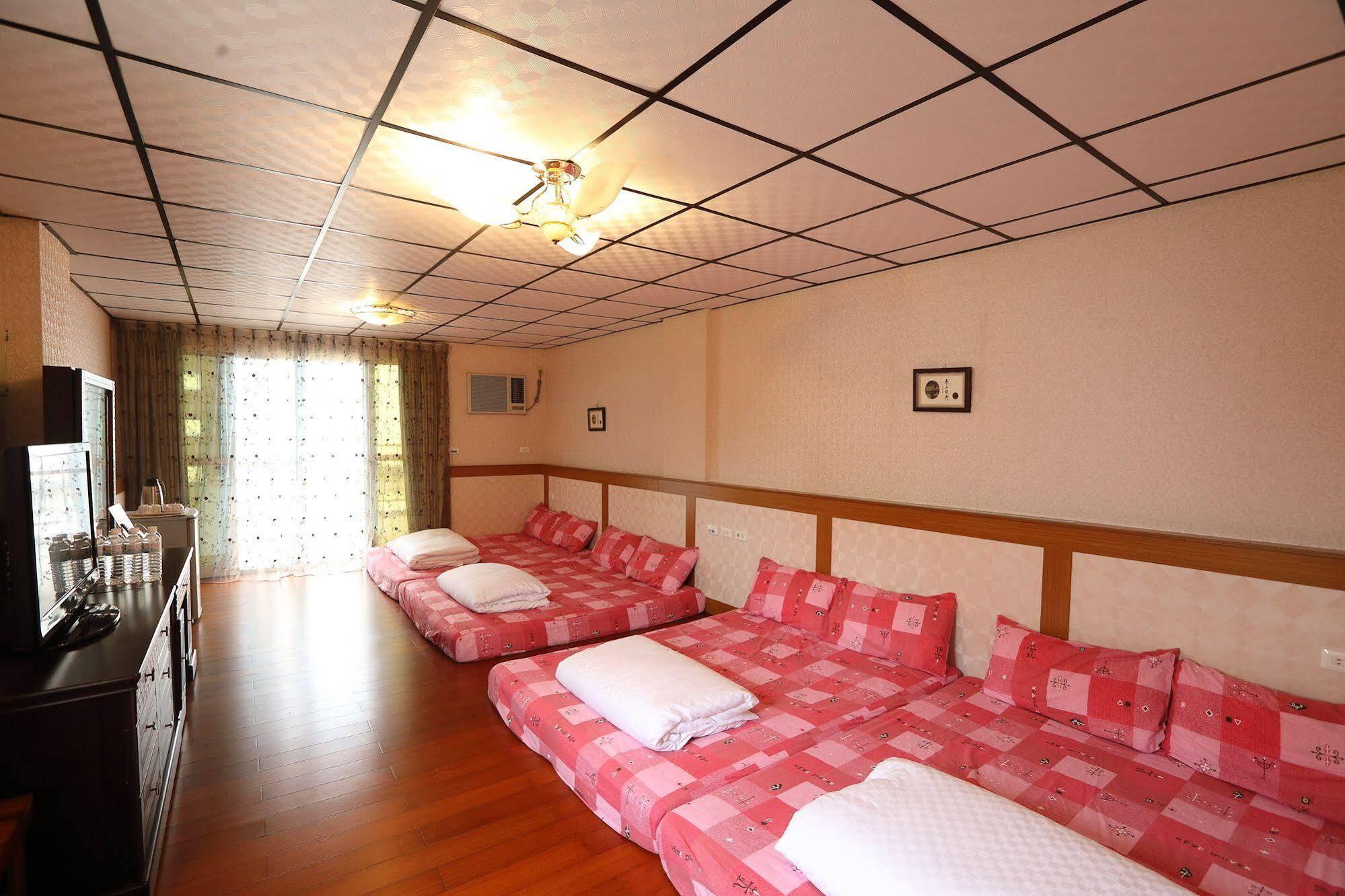 First Place B&B Hualien City Exterior foto